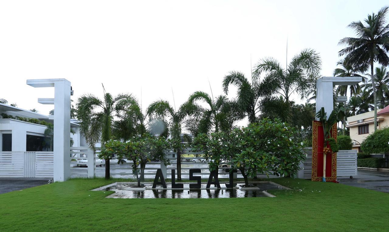 Treebo Trend Al Saj Convention Centre Kazhakuttam Exterior foto